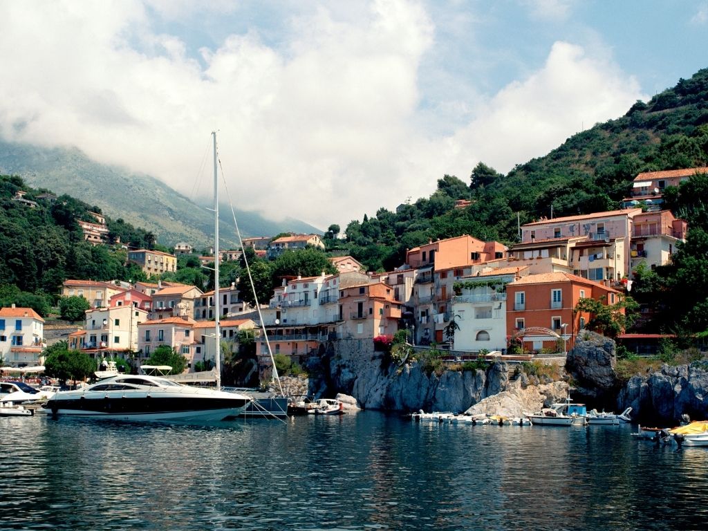 Vacanze Yoga in Basilicata - Maratea Porto